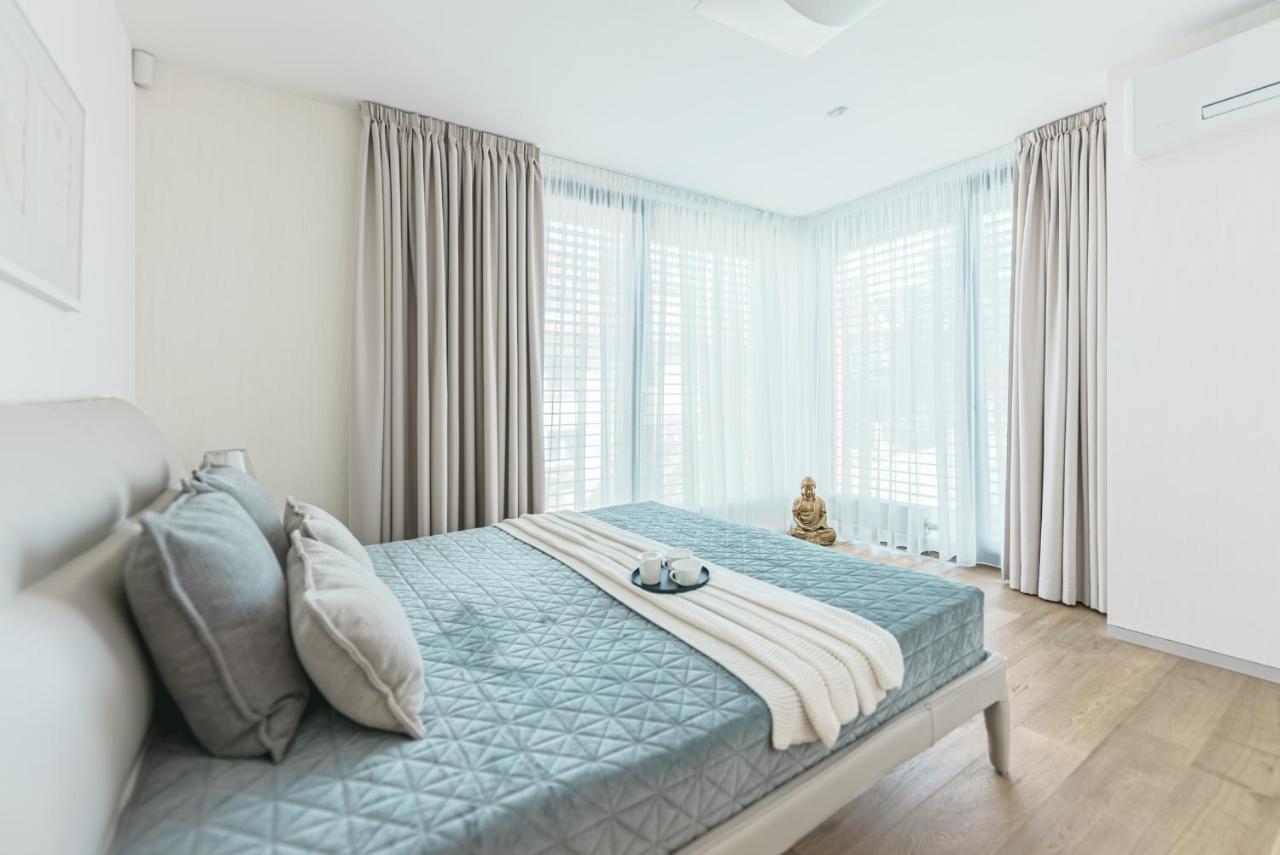 Prague Days - Stylish Apartments With Terrace - Parking - Quiet Area Exterior photo